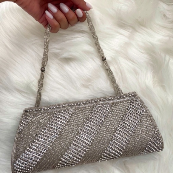 Prom Party Silver Clutch - Picture 1 of 4